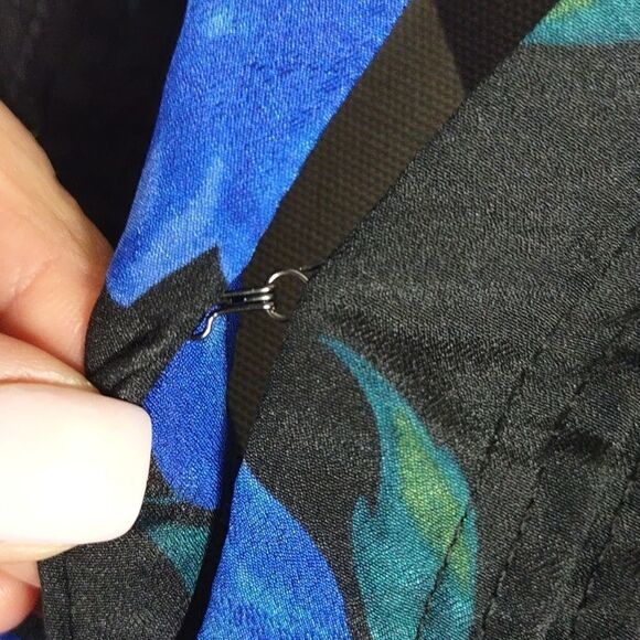 Larry Levine Peplum Blouse  - Picture 3 of 7